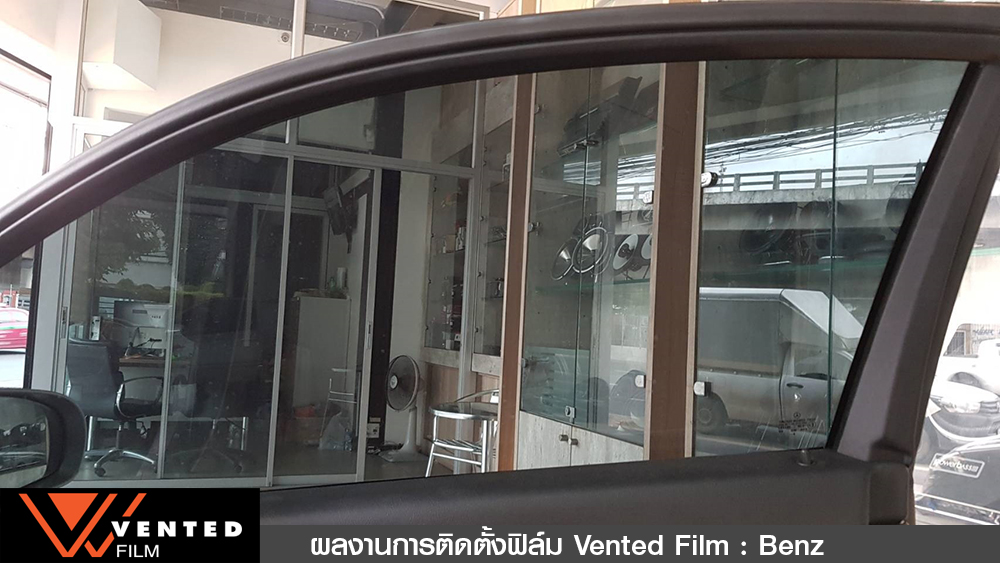 ฟิล์มติดรถยนต์ vented benz04