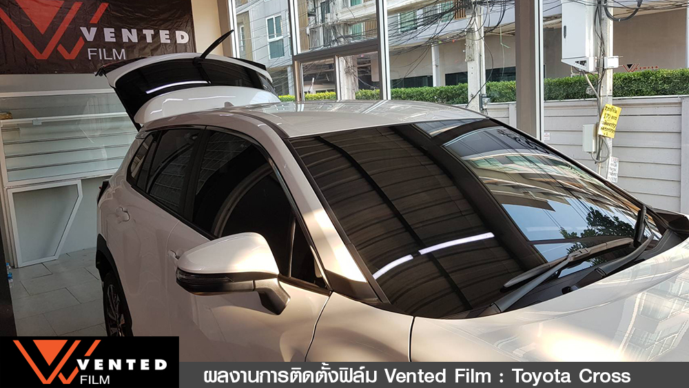 งานติดตั้งฟิล์มรถยนต์ toyota cross11